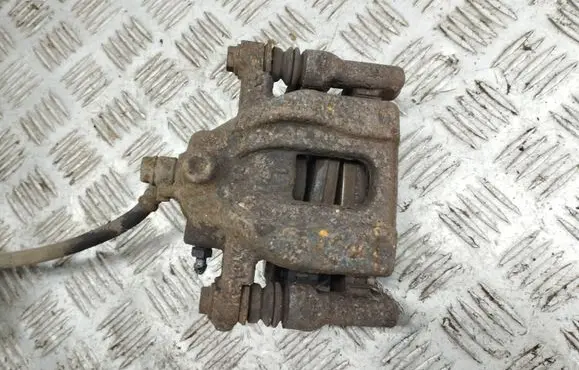 Honda CR-V Rear brake caliper