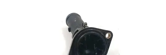Volkswagen Polo III 6N 6N2 6NF Engine coolant pipe/hose 045121121A