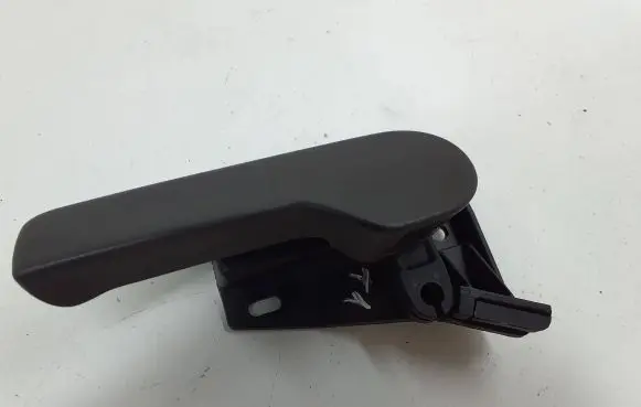 Volkswagen PASSAT B6 Engine bonnet (hood) release handle 1J1823533C