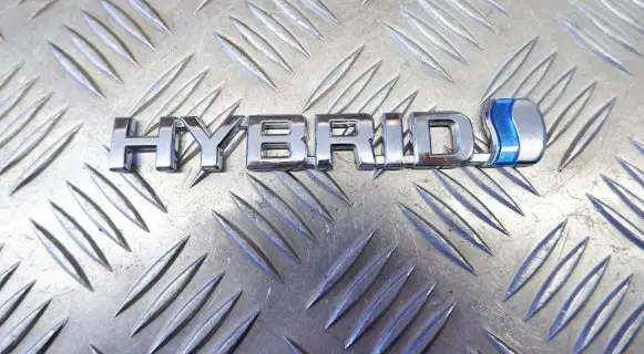 Toyota Yaris XP210 Manufacturers badge/model letters 75374K0040