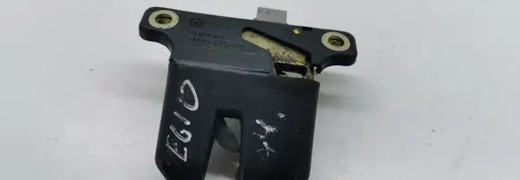 Audi A4 S4 B5 8D Tailgate/trunk/boot lock/catch/latch 8D5827505A 8D5827505