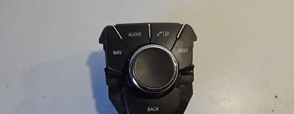 Multifunctional control switch/knob