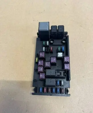 Subaru Forester SH Fuse module 82241SC020 808088