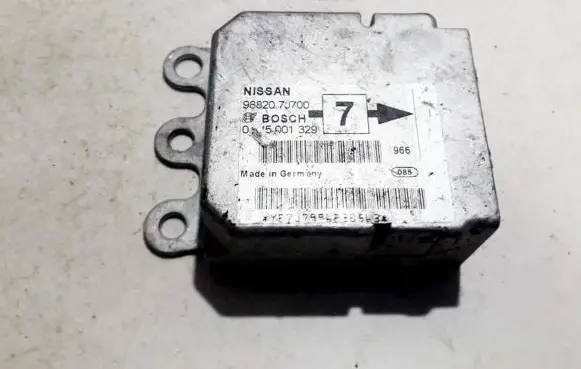 Nissan Primera Airbag control unit/module 0285001329 988207j700