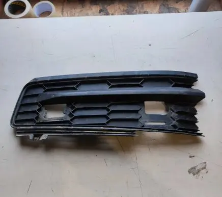 Skoda Kodiaq Front bumper lower grill 565807368
