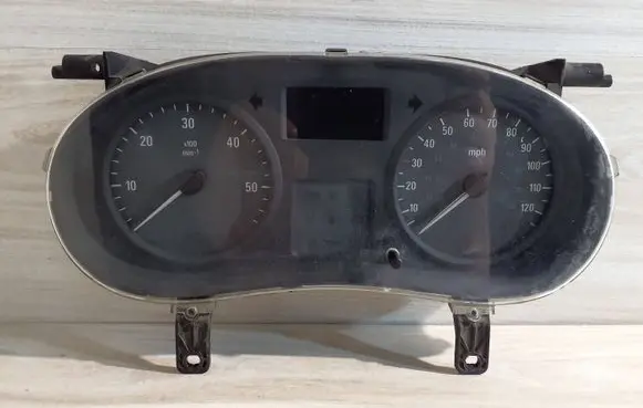 Opel Vivaro Speedometer (instrument cluster) P8200283201D