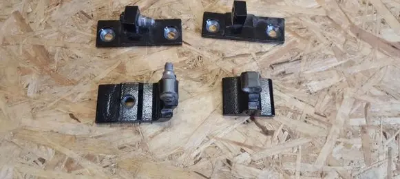 BMW 5 E60 E61 Rear door hinge set 7068089 7068087