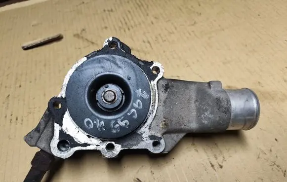 Jeep Grand Cherokee (WJ) Water pump 53010417