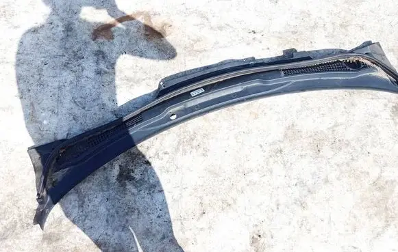 Volvo C30 Wiper trim 3984