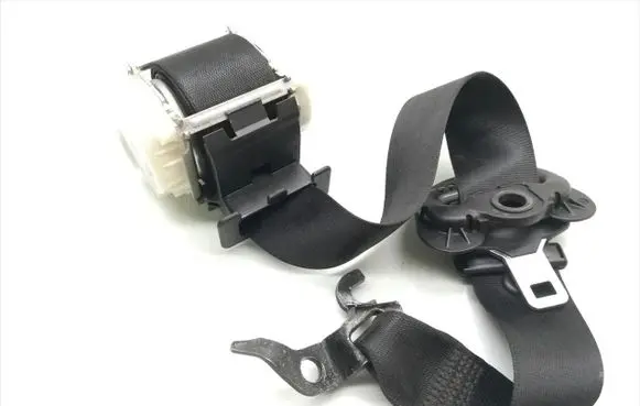 BMW 3 E90 E91 Front seatbelt 33059848C 9117219