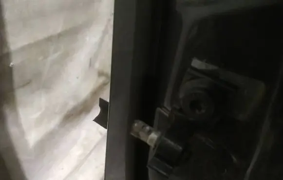 Skoda Superb B6 (3T) Rear door lower hinge 
