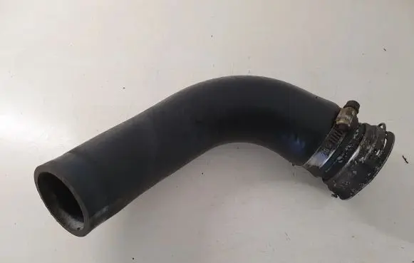 Intercooler hose/pipe
