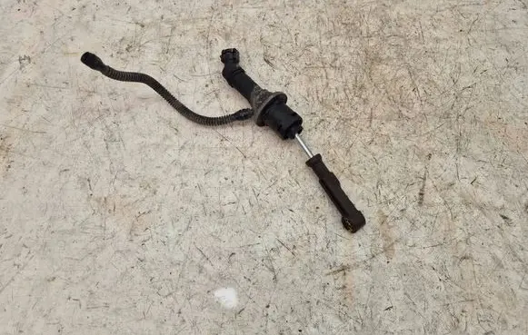 Dacia Lodgy Clutch master cylinder 306104118R