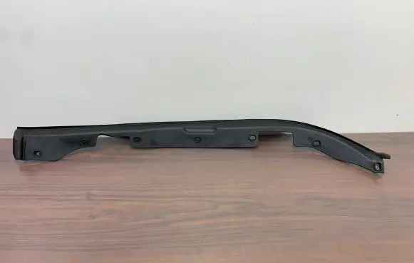 Mini Cooper Countryman F60 Front door rubber seal 7390090