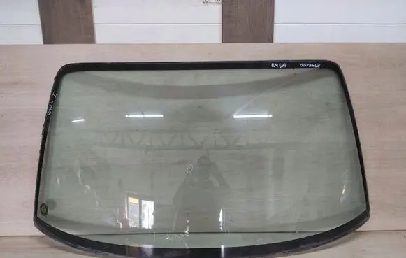 Toyota RAV 4 (XA10) Front windscreen/windshield window 