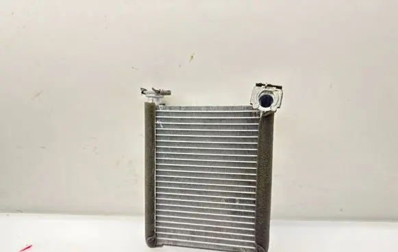 Nissan Juke II F16 Heater blower radiator