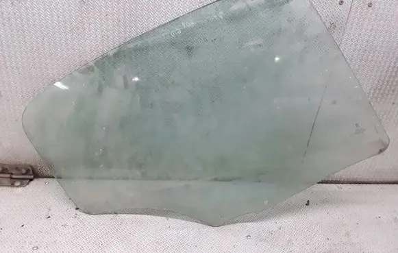 Peugeot 407 Rear door window glass
