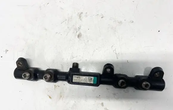 Ford Mondeo Mk III Fuel main line pipe 6s7q9d280aa t9144z130a