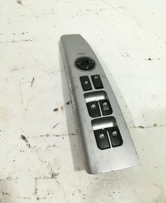 Hyundai Santa Fe Electric window control switch 3713951110