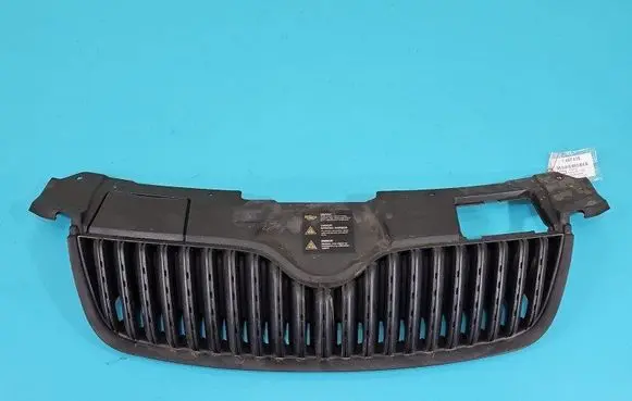 Skoda Fabia Mk2 (5J) Front bumper upper radiator grill 5J0853668 IMPRK1447618