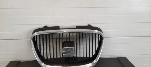 Seat Leon (1P) Front grill 1234