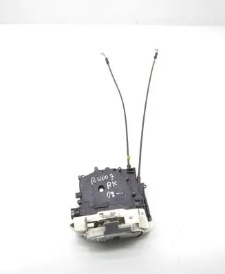 Peugeot 4007 Front door lock