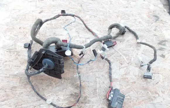 Opel Vectra C Front door wiring loom 13170505