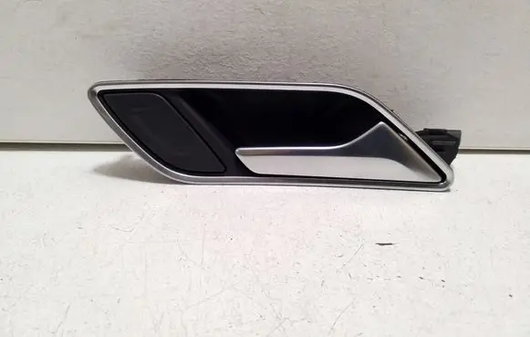 Audi A3 S3 8V Front door interior handle 8V3837020C 8V3867444