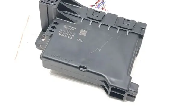 Toyota RAV 4 (XA40) Other control units/modules 88650-42760