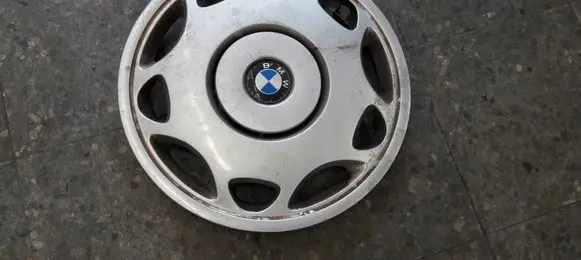 BMW 3 E36 R15 wheel hub/cap/trim 3613-1180104