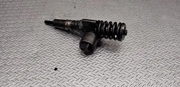 Audi A6 S6 C6 4F Fuel injector 0414720404 03G130073G
