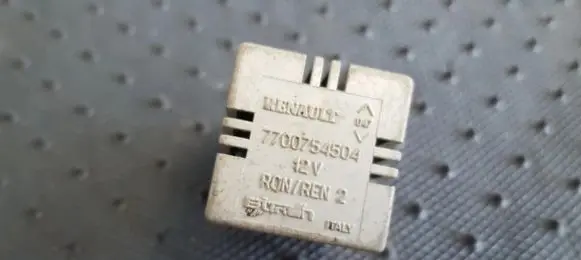 Renault Laguna I Other relay 7700754504