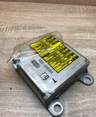 Toyota Prius (XW20) Airbag control unit/module 8917047390 1523006952 USED