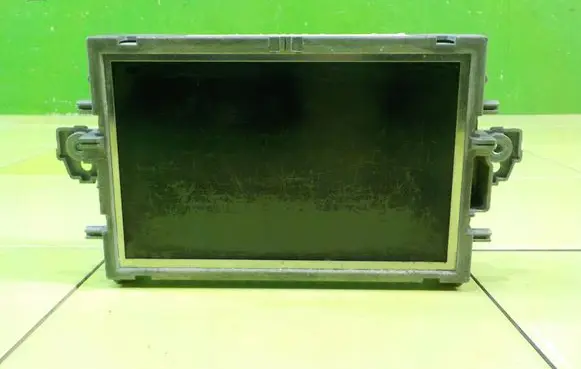 Mercedes-Benz E C207 W207 Radio/CD/DVD/GPS head unit A2129005000 XP179