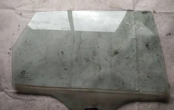 KIA Ceed Rear door window glass as2