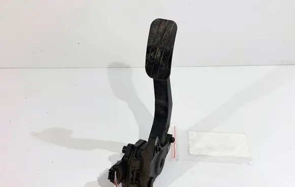 Renault Master III Accelerator throttle pedal 180101626R