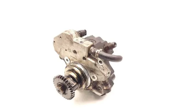 Mercedes-Benz CLS C219 Fuel injection high pressure pump A6420700801 0445010210