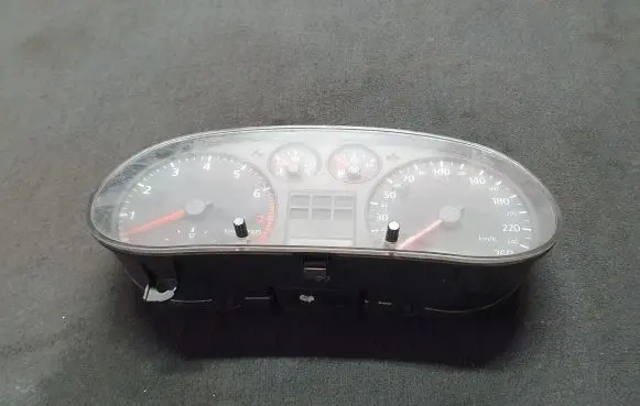 Audi A3 S3 8L Speedometer (instrument cluster) 8L0919860E