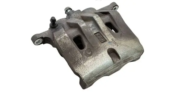 Toyota RAV 4 (XA50) Front brake caliper 4773042130