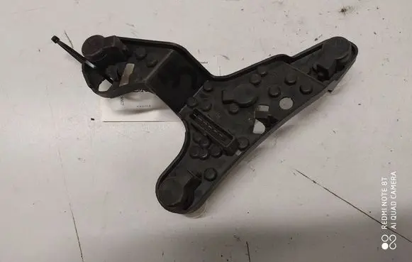 Toyota Avensis T250 Tail light bulb cover holder 89028783