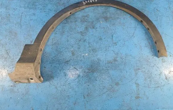 Ford Escape III Front arch trim CJ54S16D238AF