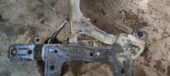 Suzuki Grand Vitara II Front subframe