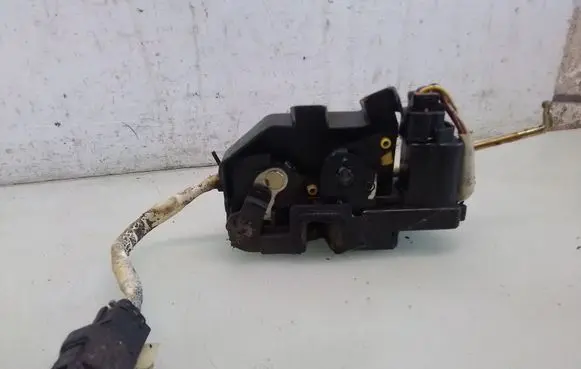 Hyundai Getz Rear door lock