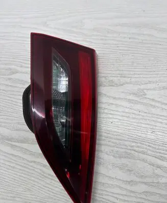 Toyota Avensis T270 Tailgate rear/tail lights 14080 0544 14079
