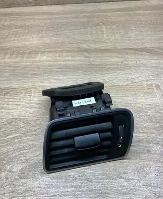 Volkswagen PASSAT B7 Dashboard side air vent grill/cover trim 3AB819701A