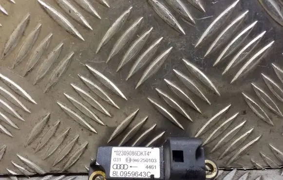 Audi A3 S3 8L Airbag deployment crash/impact sensor 8L0959643C