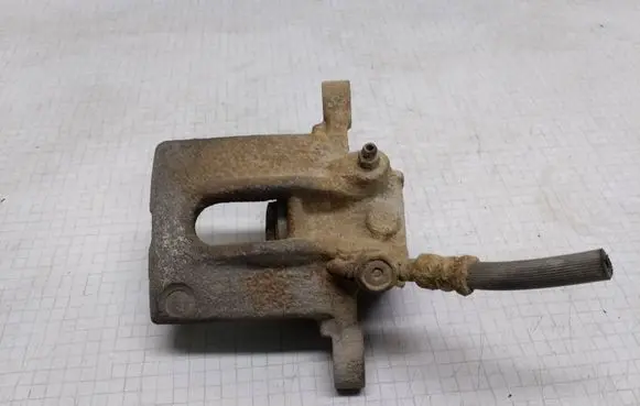 Toyota Corolla E120 E130 Rear brake caliper