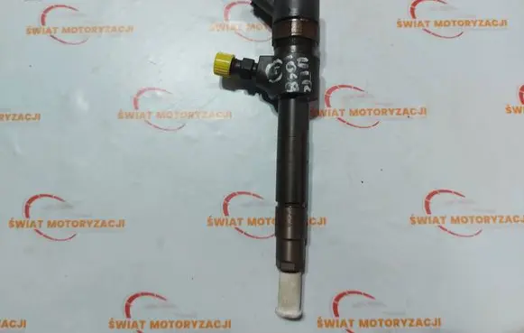 Opel Zafira B Fuel injector 0445110276