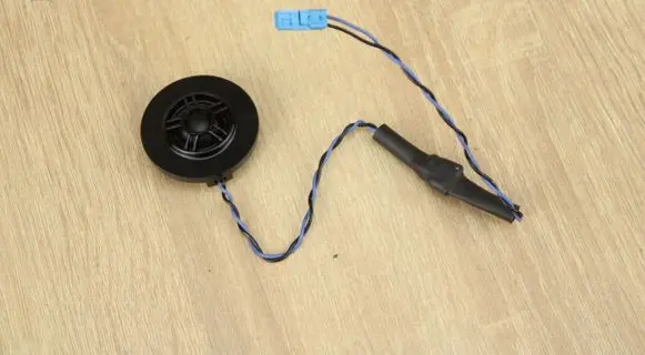 Front door high frequency speaker