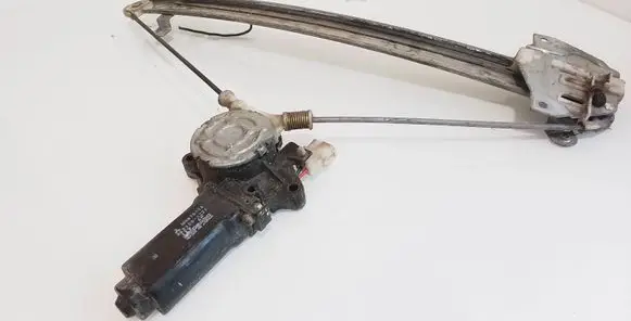 Mitsubishi Space Wagon Front door window regulator motor MB676905 0621004221